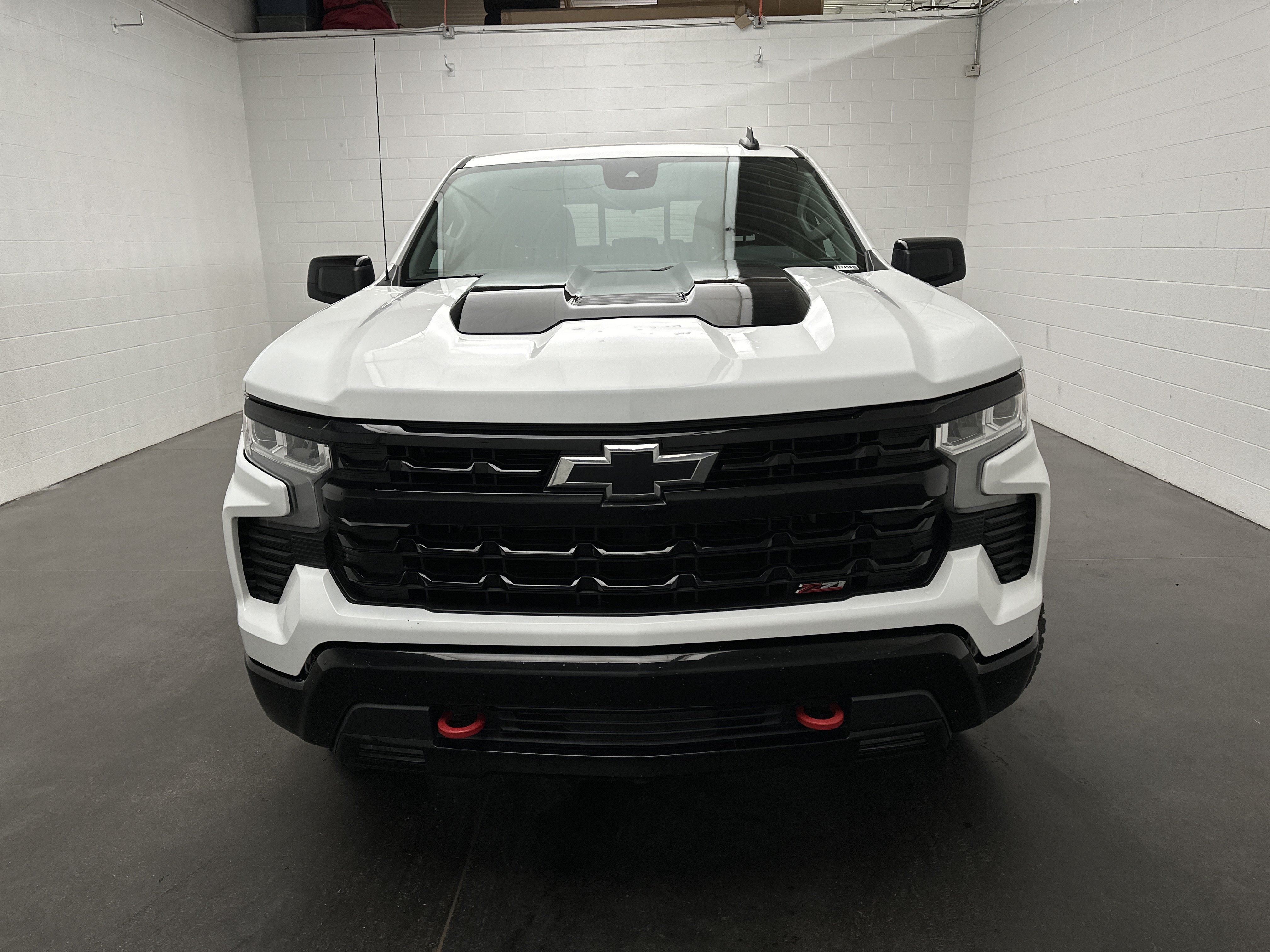 Used 2022 Chevrolet Silverado 1500 LT Trail Boss w/ Convenience Package II AWD/4WD image 3