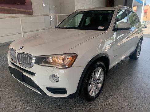 Used 2017 BMW X3 xDrive28i AWD/4WD image 4