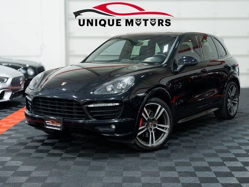 Used 2014 Porsche Cayenne GTS AWD/4WD image 1