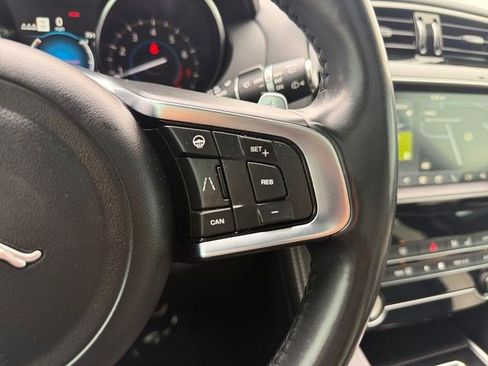 Used 2020 Jaguar F-PACE S AWD/4WD image 23
