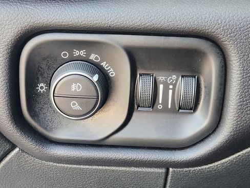 Used 2024 RAM 3500 Laramie w/ Towing Technology Group image 18