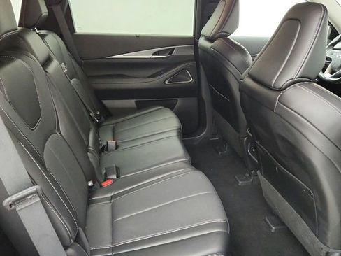 Used 2024 INFINITI QX60 Luxe w/ Performance Audio Package image 23