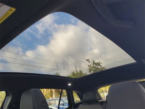 New 2025 Volkswagen ID.4 Pro S image 31