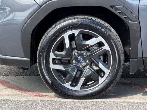 Certified 2025 Subaru Forester Limited image 32