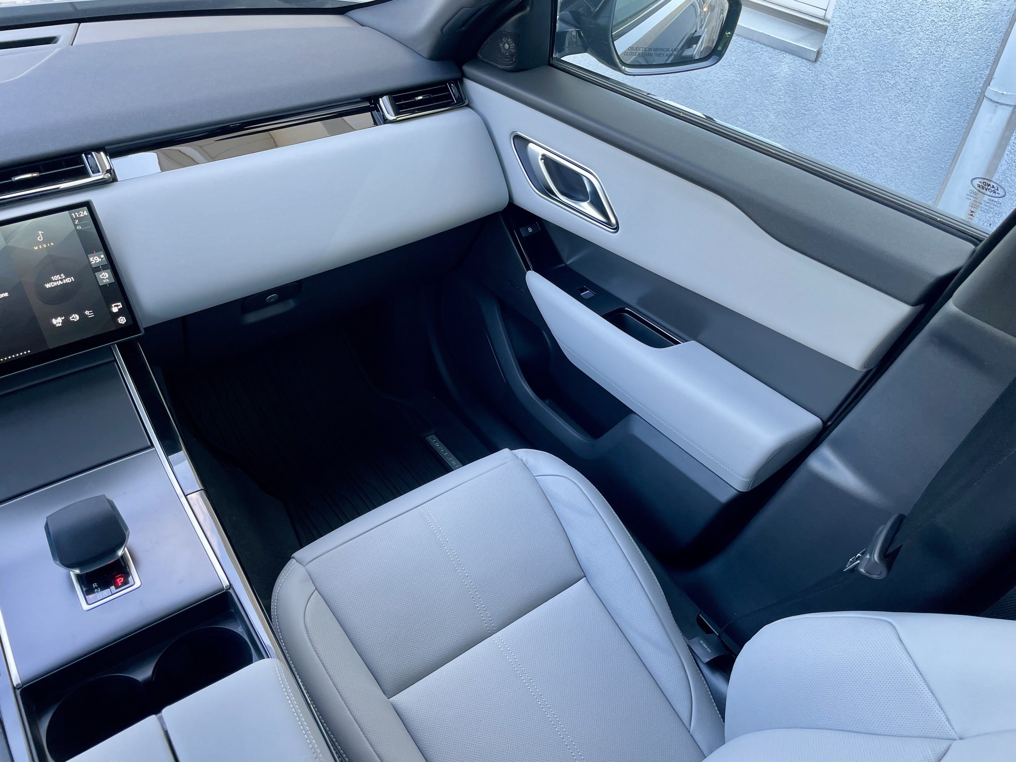 New 2026 Land Rover Range Rover Velar S AWD/4WD image 18