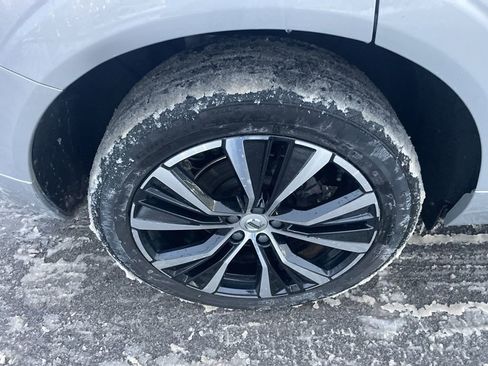 Certified 2023 Volvo XC60 B5 Plus w/ Climate Package image 14