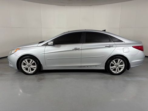 Used 2012 Hyundai Sonata Limited FWD image 4