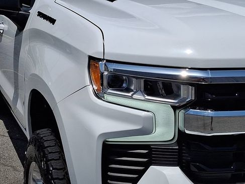 Used 2025 Chevrolet Silverado 1500 LT w/ LPO, Dark Essentials Package AWD/4WD image 9