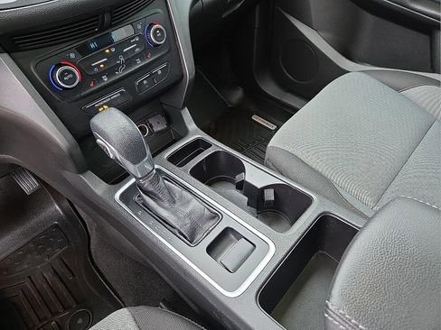 Used 2018 Ford Escape SE image 25