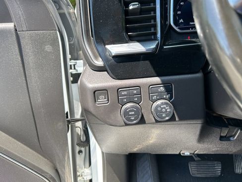 Used 2023 Chevrolet Silverado 1500 RST w/ Z71 Off-Road Package AWD/4WD image 24