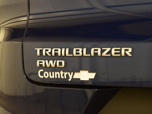 Used 2023 Chevrolet TrailBlazer LT w/ Convenience Package image 22