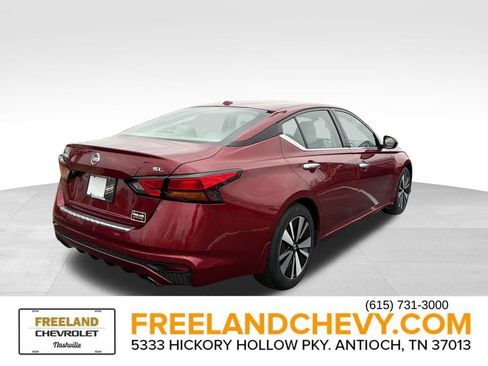 Used 2022 Nissan Altima 2.5 SL image 2