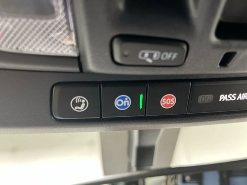 Used 2022 Chevrolet Silverado 3500 High Country image 29