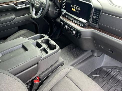 New 2026 GMC Sierra 1500 Elevation w/ Elevation Select Package AWD/4WD image 16