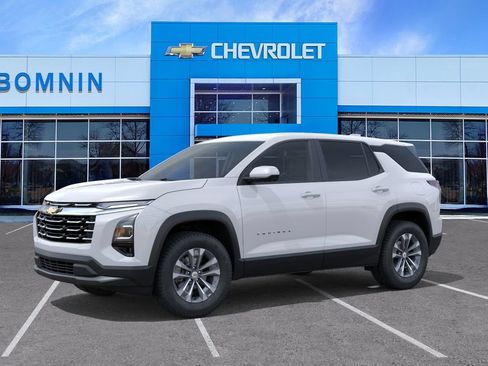New 2026 Chevrolet Equinox LT w/ Safety and Technology Package FWD image 3