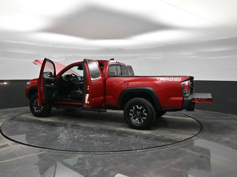 Used 2020 Toyota Tacoma TRD Off-Road image 44