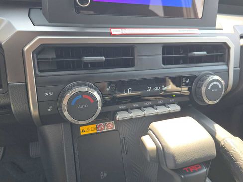 Certified 2025 Toyota 4Runner TRD Off-Road image 51