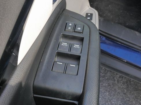 Used 2020 Honda Pilot Touring image 23