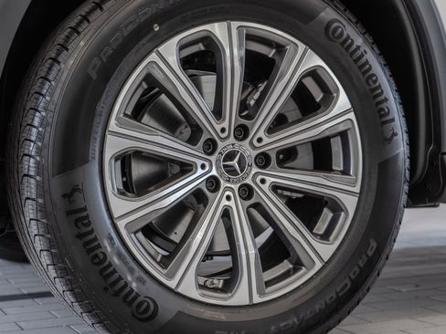 Used 2026 Mercedes-Benz GLC 300 4MATIC image 31