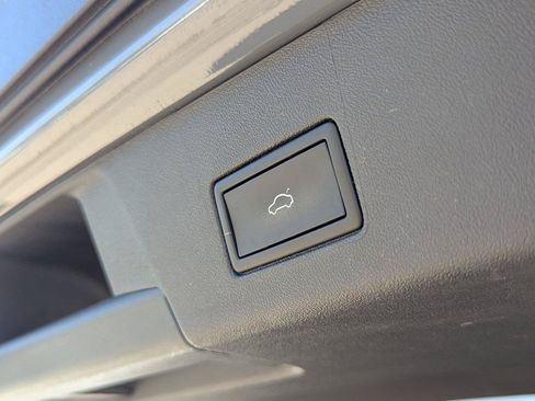 Used 2023 Volkswagen ID.4 Pro S RWD image 30