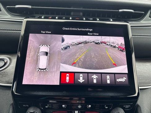 Used 2023 Jeep Grand Cherokee L Limited w/ Luxury Tech Group II image 21