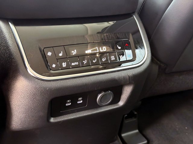 Used 2025 INFINITI QX80 Sensory AWD/4WD image 14
