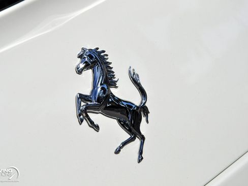 Used 2017 Ferrari GTC4Lusso AWD/4WD image 22