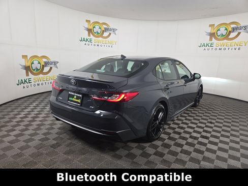 Used 2025 Toyota Camry SE image 10