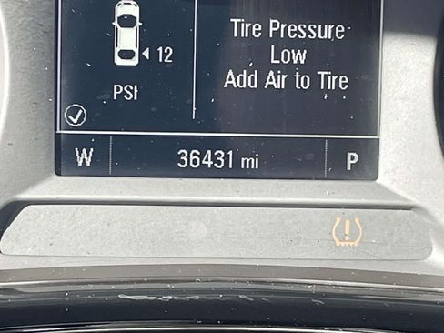 Used 2024 Chevrolet Trax LS image 24