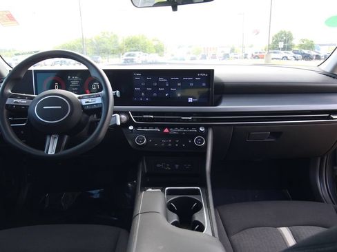 Used 2025 Hyundai Sonata SEL FWD image 39