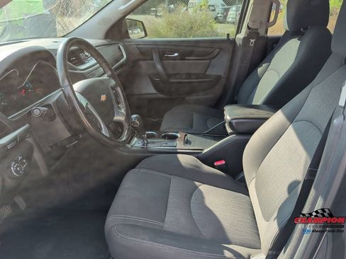 Used 2016 Chevrolet Traverse LT w/ Style and Technology Package FWD image 13