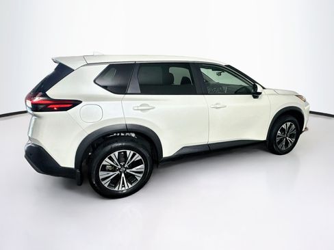 Used 2023 Nissan Rogue SV FWD image 10