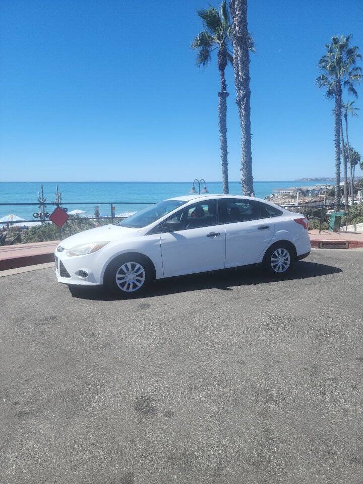 Used 2014 Ford Focus S FWD image 12