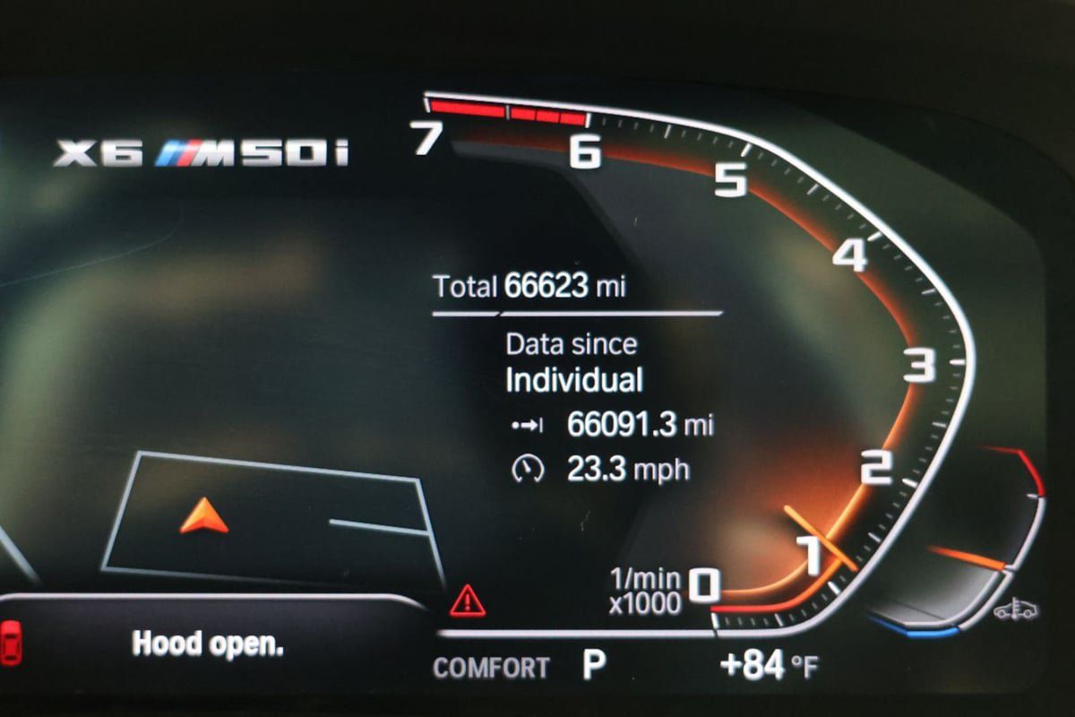 Used 2022 BMW X6 M50i w/ Executive Package AWD/4WD image 12