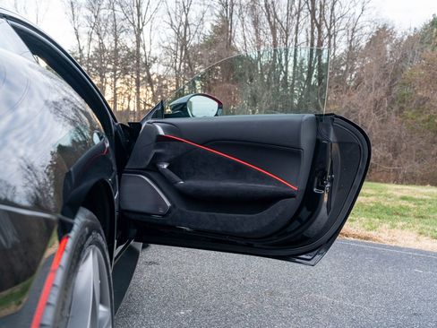 Certified 2022 Ferrari Roma image 47