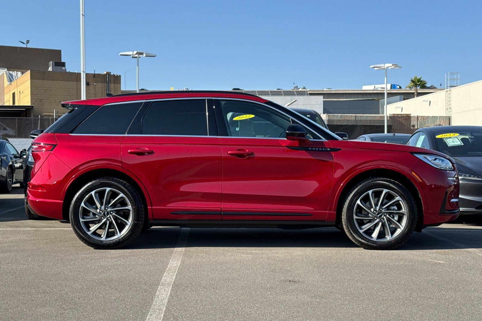 New 2025 Lincoln Corsair Grand Touring w/ Equipment Group 301A AWD/4WD image 2