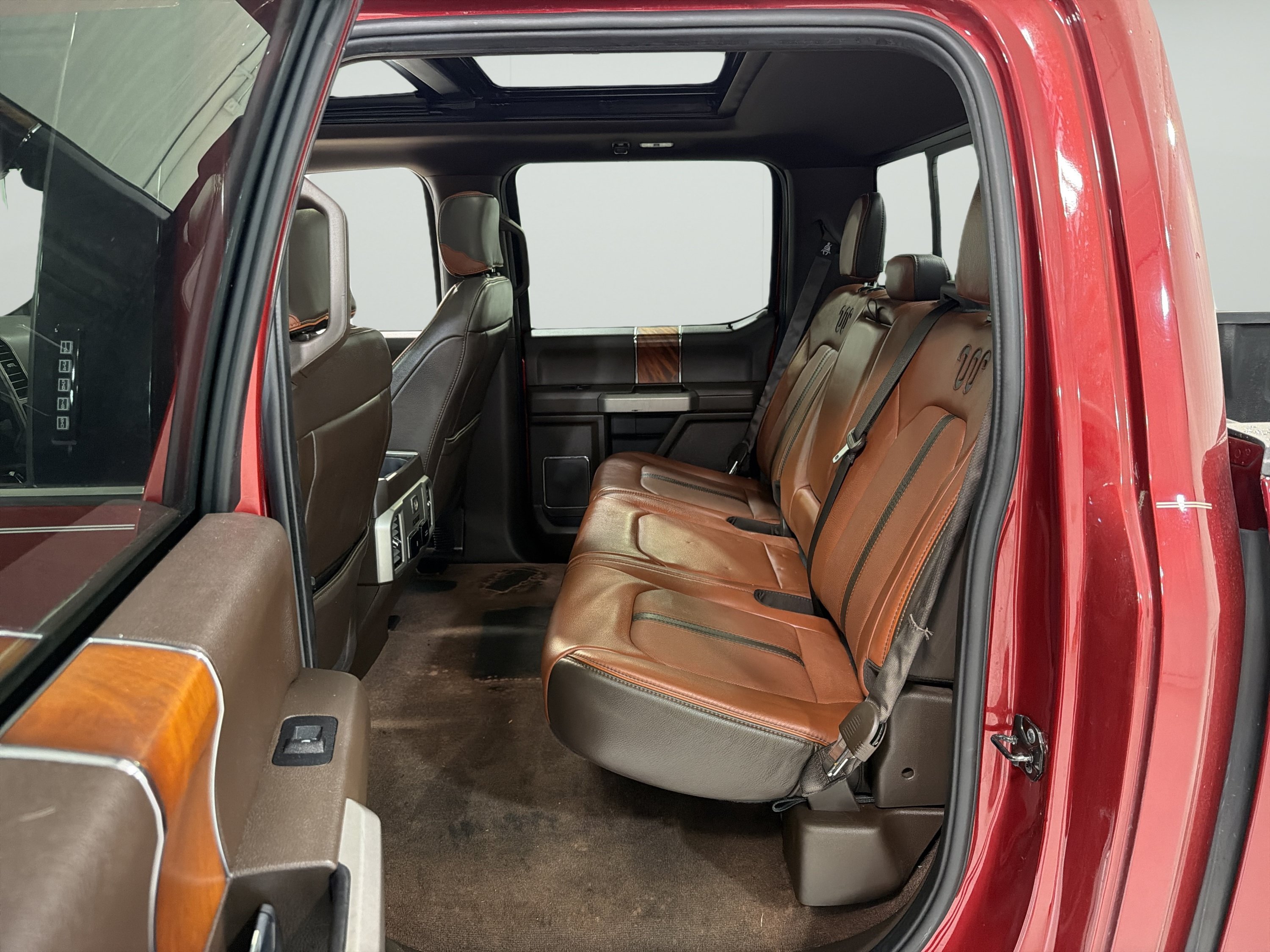 Used 2019 Ford F150 King Ranch w/ Equipment Group 601A Luxury AWD/4WD image 12