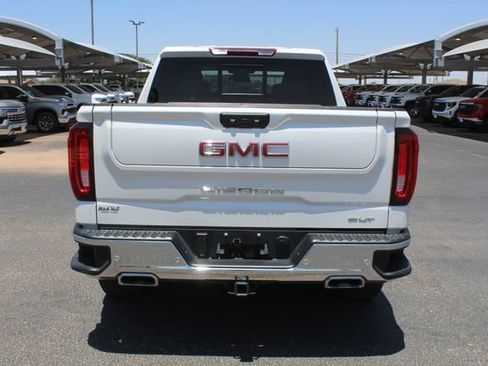 Used 2025 GMC Sierra 1500 SLT AWD/4WD image 4