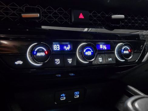 Used 2024 Honda Accord Sport image 30