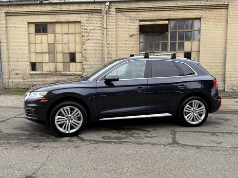 Used 2019 Audi Q5 2.0T Premium Plus w/ Premium Plus Package image 3