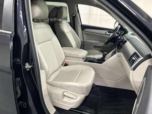 Used 2020 Volkswagen Atlas SE FWD image 22