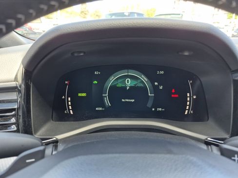 Used 2025 Toyota Camry SE w/ Multimedia Upgrade Package image 10