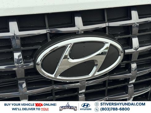 Certified 2026 Hyundai Venue SEL FWD image 8