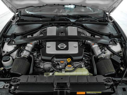 Used 2017 Nissan 370Z Touring Sport image 41