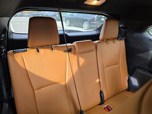 Used 2020 Toyota Highlander Platinum image 15