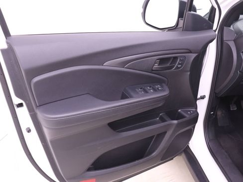 Used 2023 Honda Passport EX-L image 9