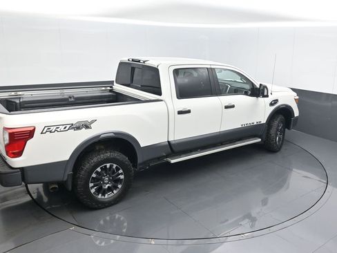 Used 2018 Nissan Titan PRO-4X w/ Pro-4x Convenience Package AWD/4WD image 43