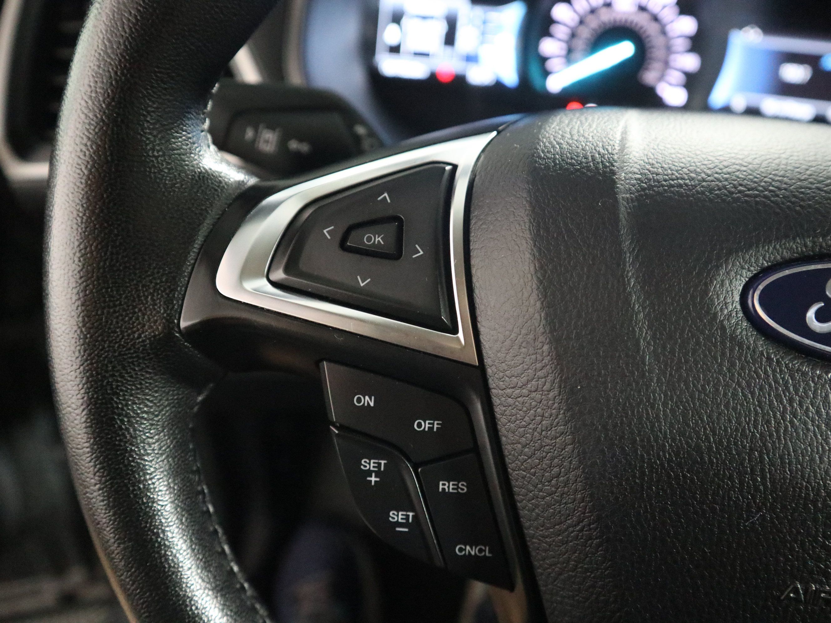 Used 2024 Ford Edge SEL AWD/4WD image 27