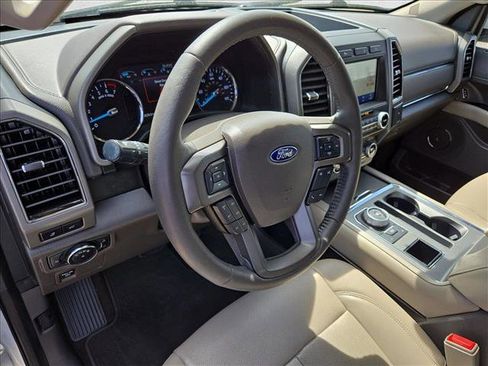 Used 2020 Ford Expedition XLT w/ Equipment Group 202A image 10