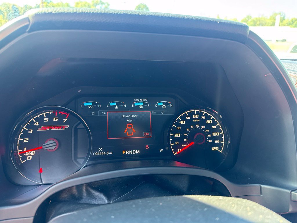 Used 2018 Ford F150 Lariat w/ Equipment Group 502A Luxury AWD/4WD image 8